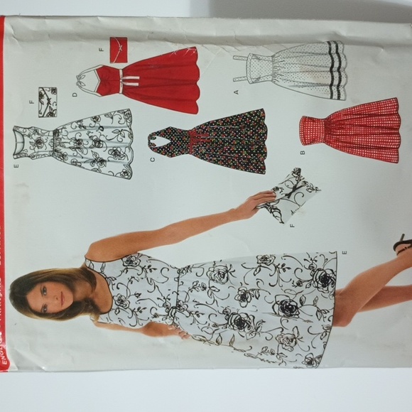 2/$15 Y2K New Look Sundress Sewing Pattern 039363288664 ©2005 - Picture 2 of 4